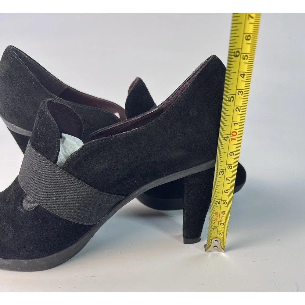 Stuart Weitzman Black Suede Elastic Band Platform Pumps Shooties Heels 6 M Spain